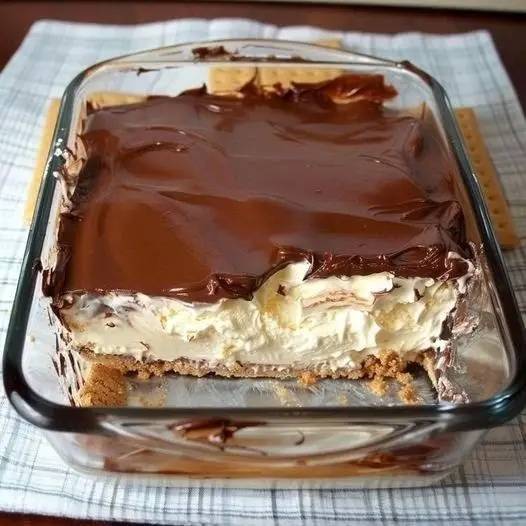 L’Estasi del Peccato: Mattonella Reale al Cioccolato e Crema di Nuvola 🍫🍦✨