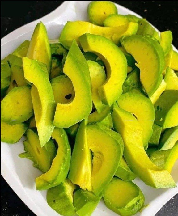 I medici rivelano che mangiare avocado provoca… vedi altro