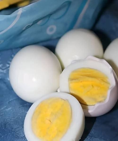 I medici annunciano che mangiare uova sode… Vedi altro