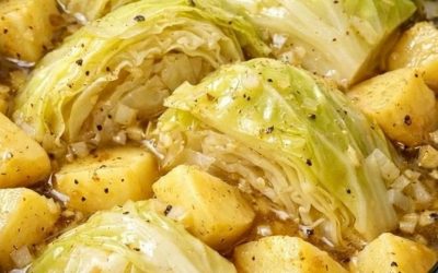 Cavolo e patate in pentola a cottura lenta con soli 4 ingredienti