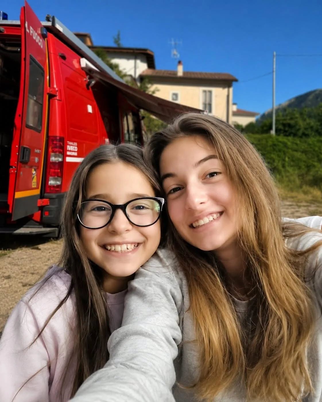 Sorelle scomparse, fidanzato ascoltato per 6 ore in caserma: la confessioneUn mistero  alimentare interrogativi e attese. (1 / 2)
