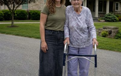 La mia ricca nonna non mi ha lasciato 0 dollari nel suo testamento dopo avermi promesso che avrei ereditato tutto, poi il suo avvocato mi ha consegnato una chiave del garage